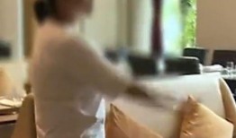 网友爆料食堂异物视频